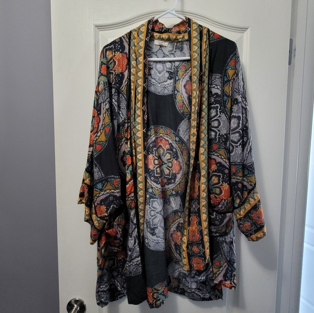 Cardigan shrug/shawl cover